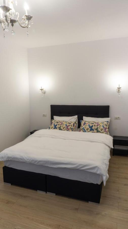 M Rooms Bukarest Kültér fotó
