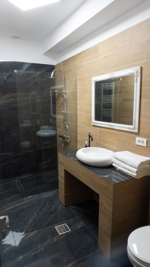 M Rooms Bukarest Kültér fotó