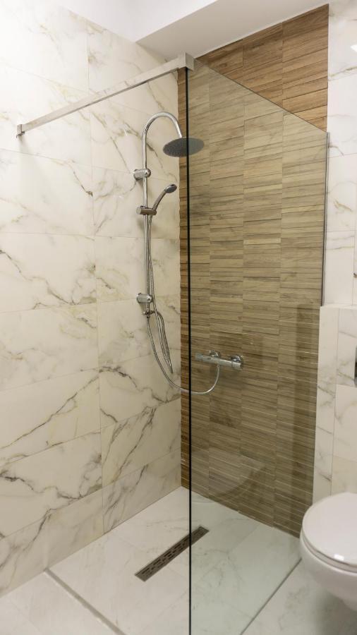 M Rooms Bukarest Kültér fotó