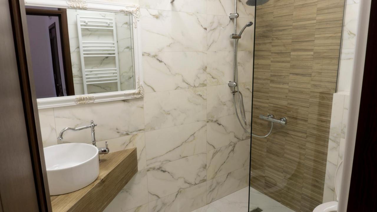 M Rooms Bukarest Kültér fotó