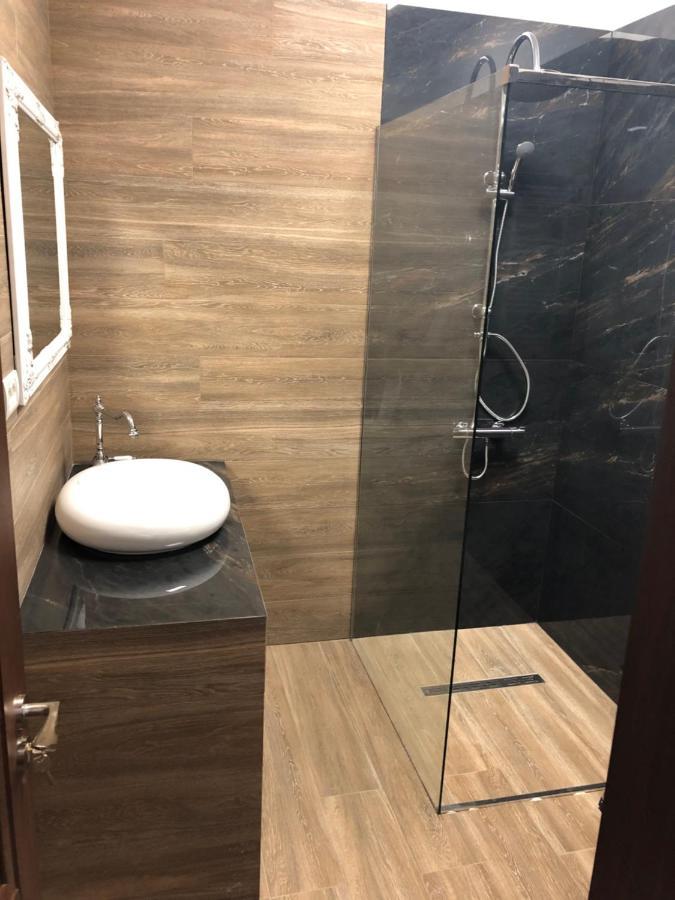 M Rooms Bukarest Kültér fotó